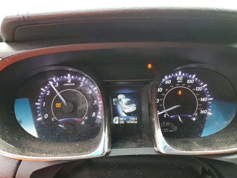 2013 TOYOTA AVALON   