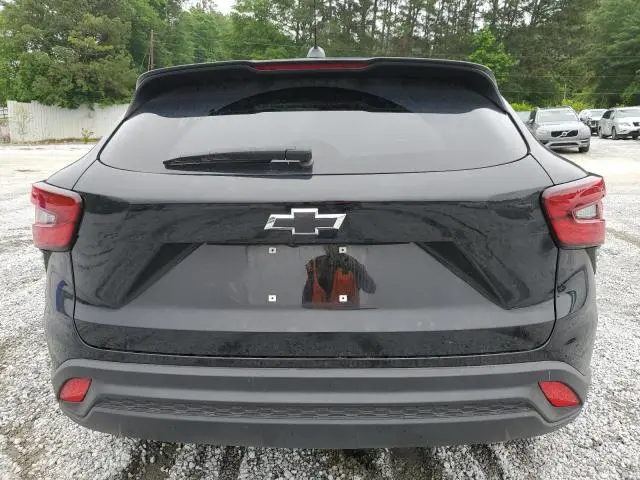 2025 CHEVROLET TRAX LS  