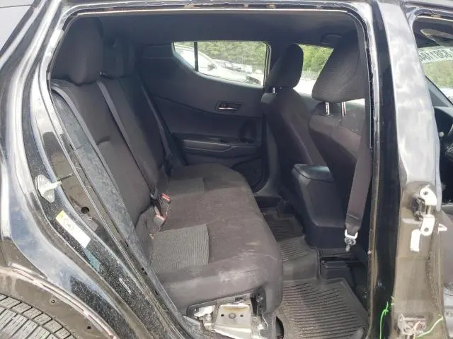 2019 TOYOTA C-HR XLE  