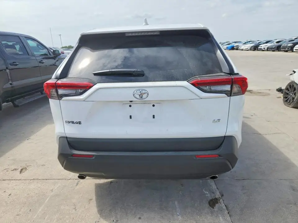 2025 TOYOTA RAV4 LE  