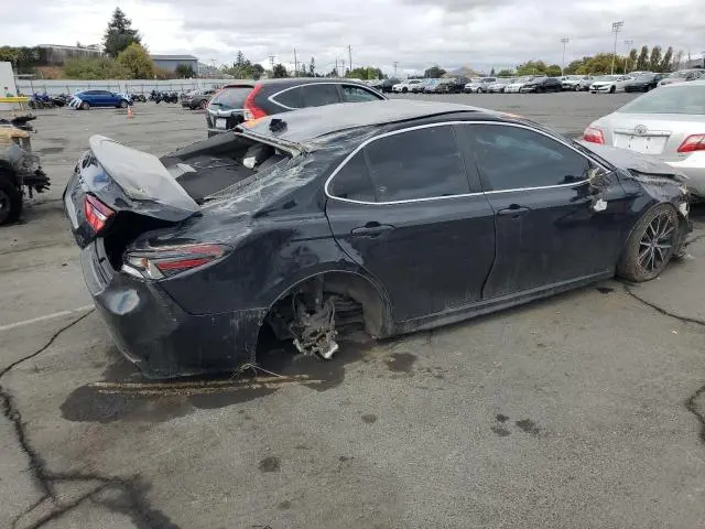 2022 TOYOTA CAMRY SE