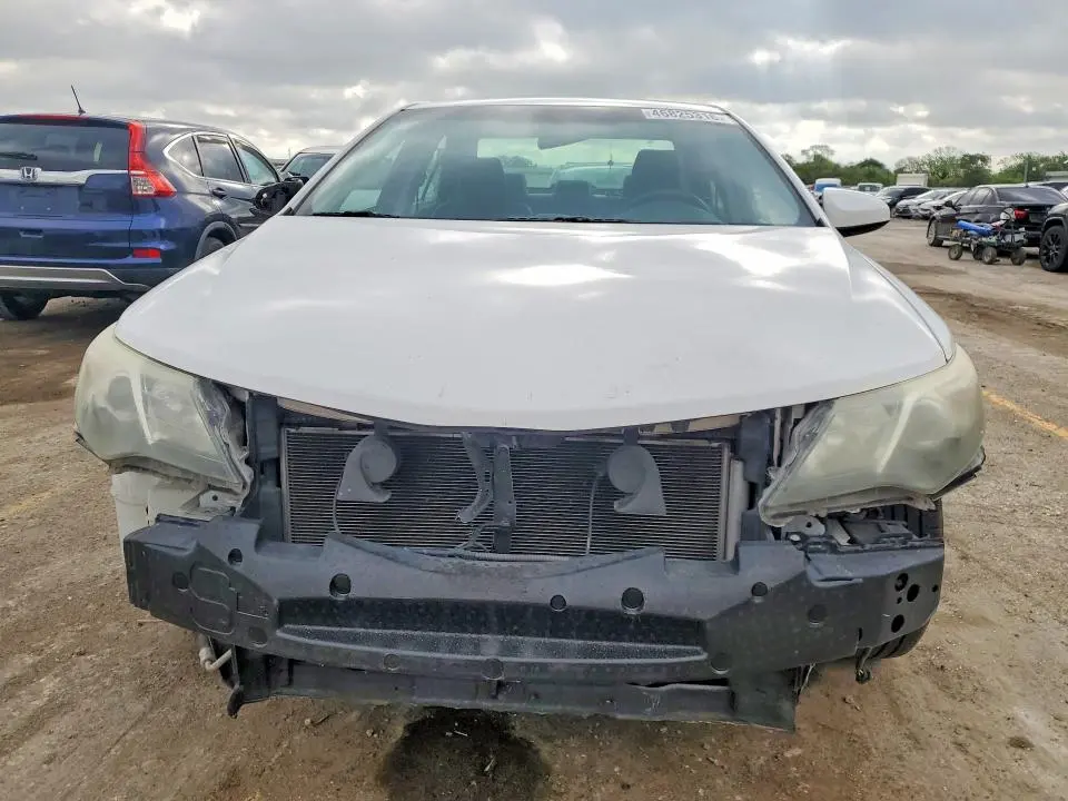 2014 TOYOTA CAMRY SE  