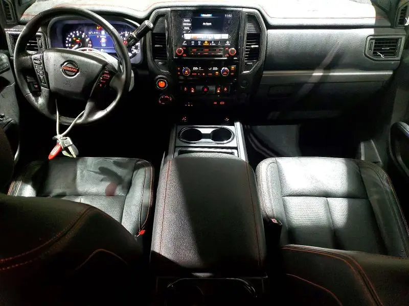 2022 NISSAN TITAN PRO-4X  