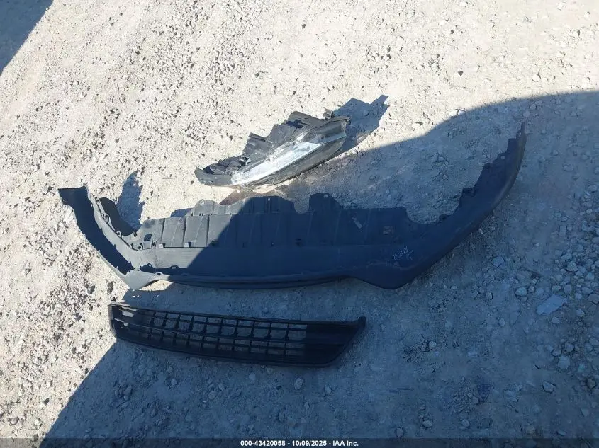 2021 HONDA HR-V AWD LX