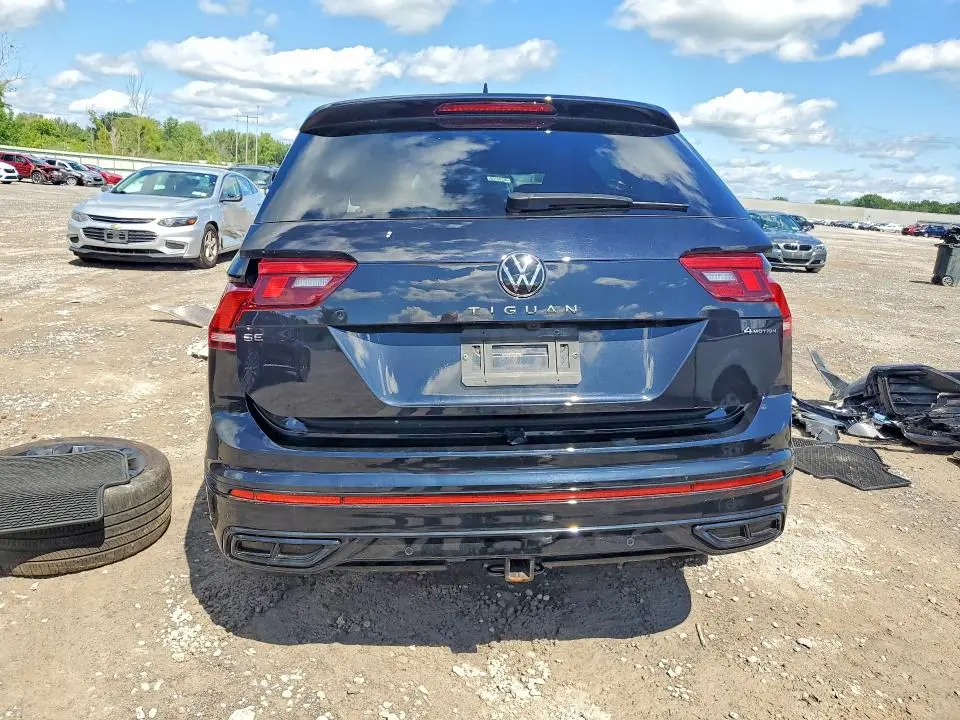 2024 VOLKSWAGEN TIGUAN SE R-LINE BLACK  