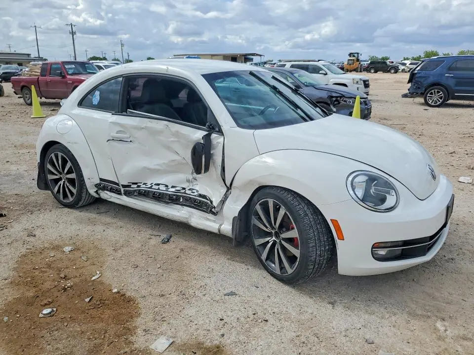 2012 VOLKSWAGEN BEETLE TURBO  