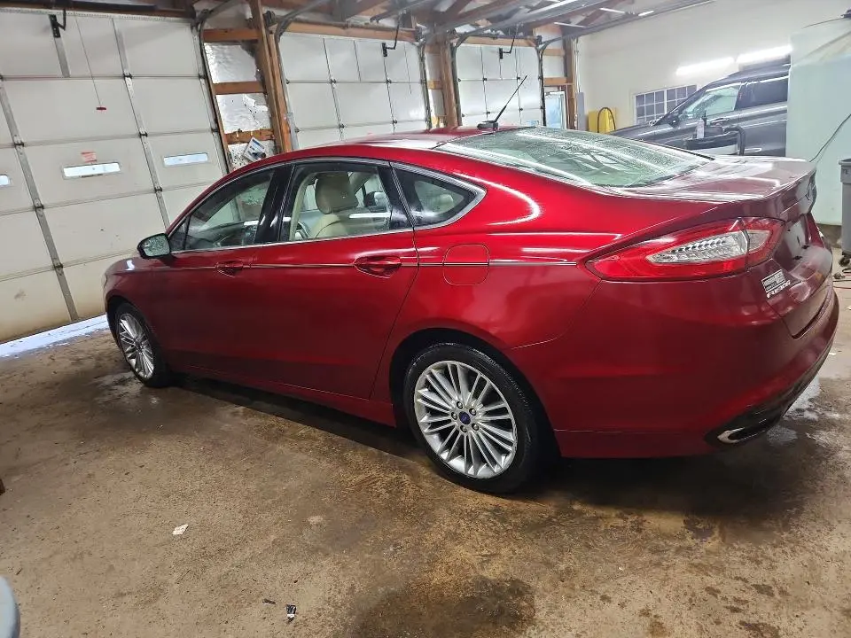 2015 FORD FUSION SE  
