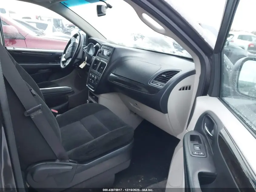 2016 DODGE GRAND CARAVAN SE