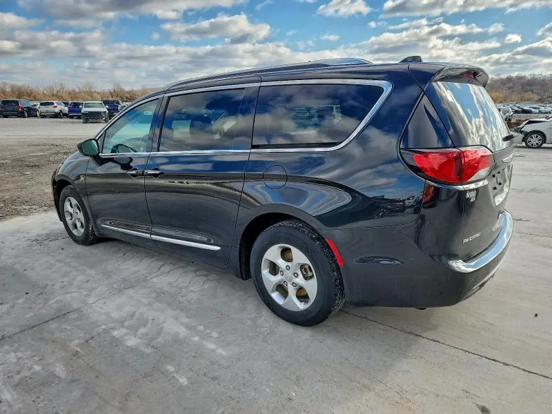 2017 CHRYSLER PACIFICA TOURING L PLUS  
