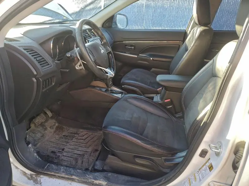 2018 MITSUBISHI RVR SE LIMITED  