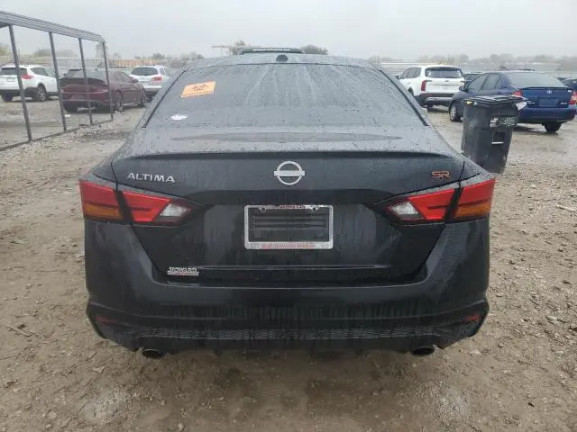 2024 NISSAN ALTIMA SR  