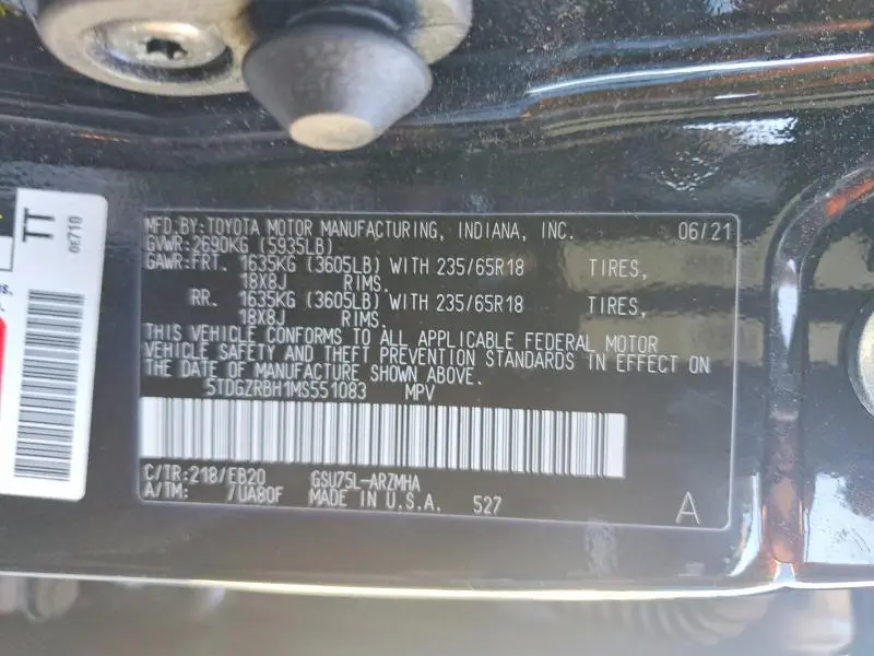 2021 TOYOTA HIGHLANDER XLE  