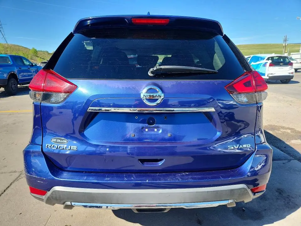 2017 NISSAN ROGUE SV  