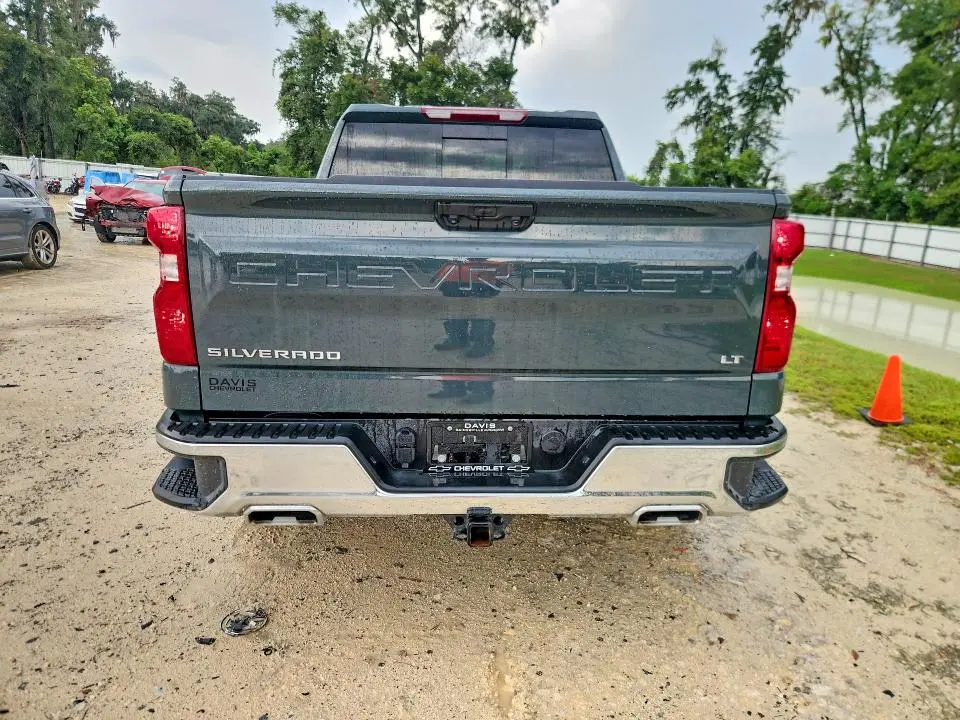 2026 CHEVROLET SILVERADO K1500 LT  