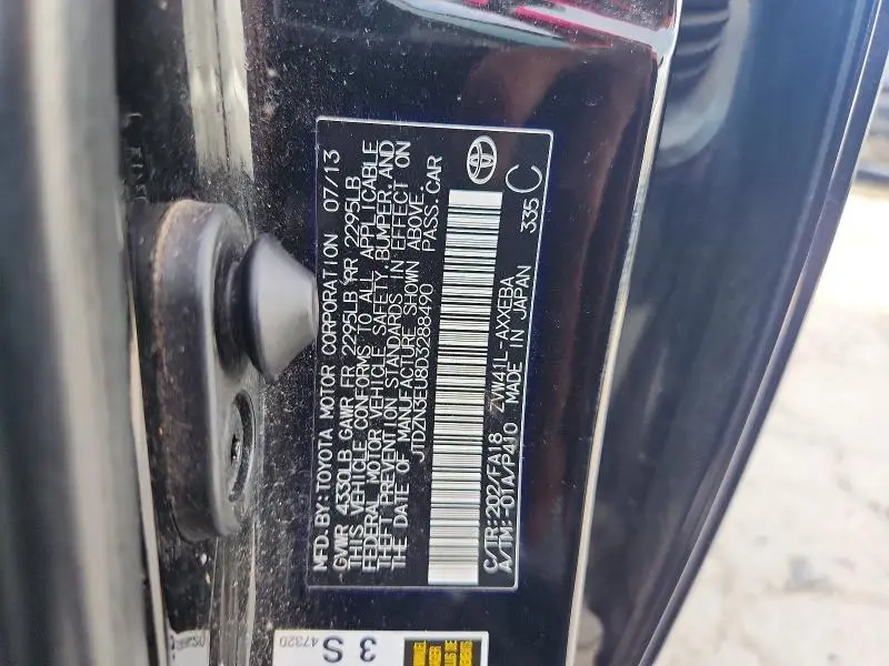 2013 TOYOTA PRIUS V TWO  