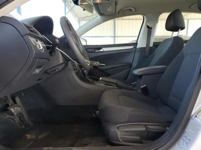 2015 VOLKSWAGEN PASSAT S  