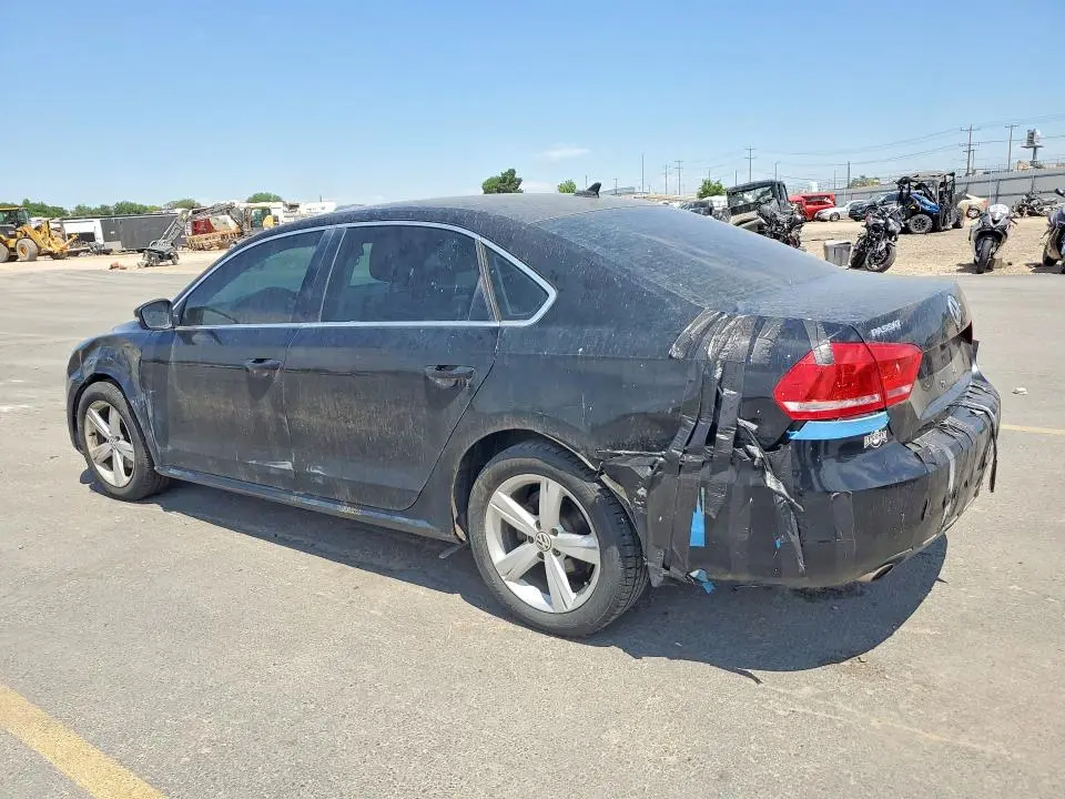 2013 VOLKSWAGEN PASSAT SE  