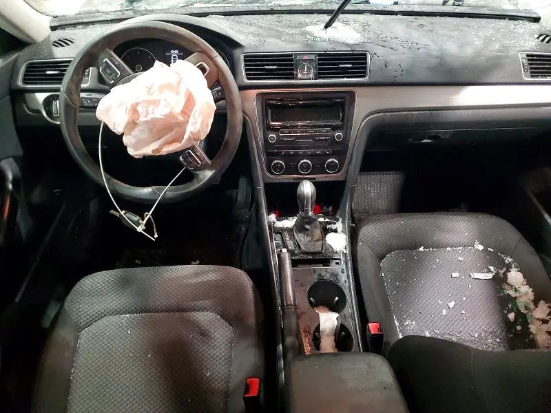 2013 VOLKSWAGEN PASSAT S  