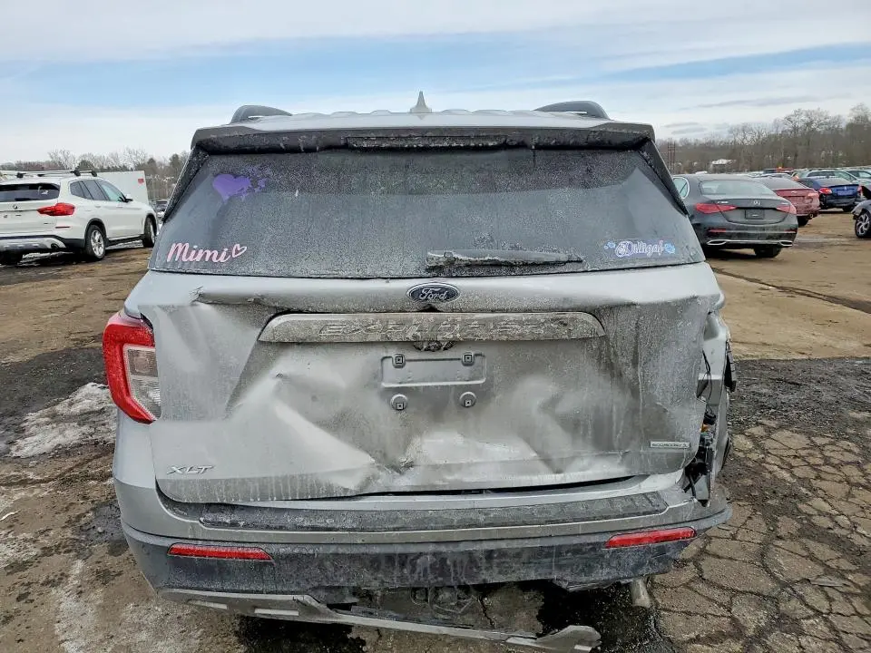 2020 FORD EXPLORER XLT  