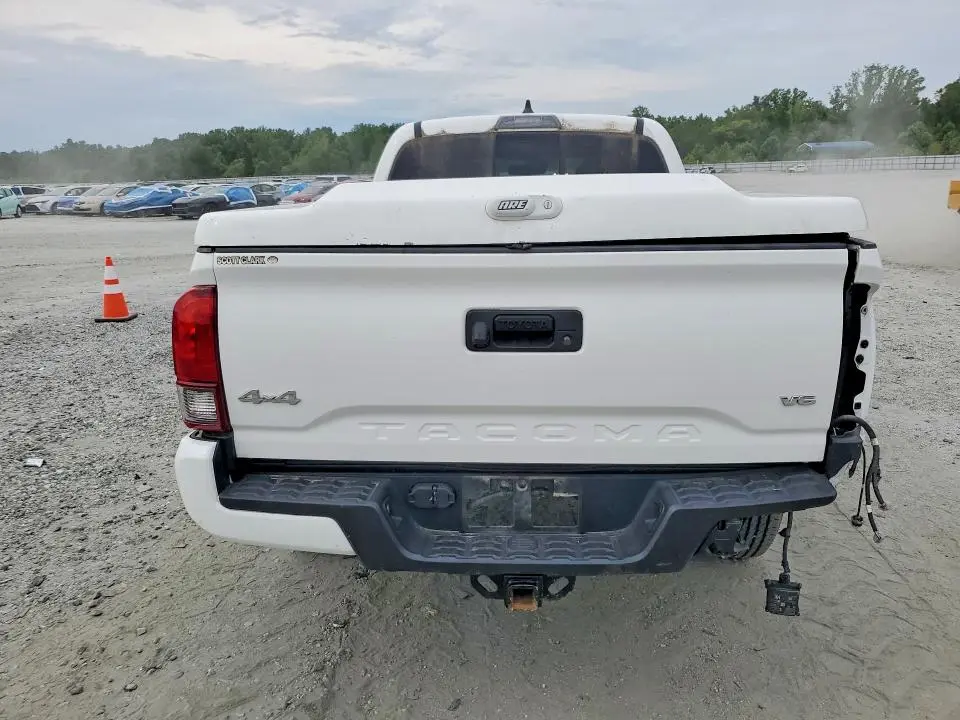 2023 TOYOTA TACOMA SR5 V6  