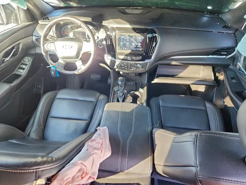 2022 CHEVROLET TRAVERSE LT  