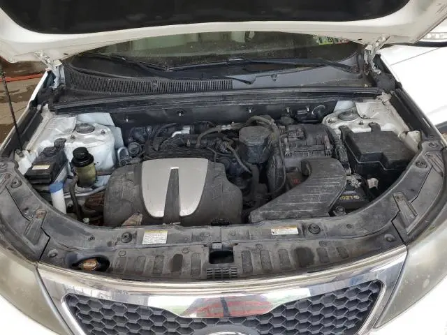 2011 KIA SORENTO BASE  