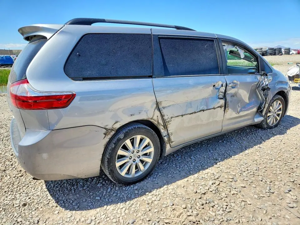 2017 TOYOTA SIENNA XLE PREMIUM 7-PASSENGER  