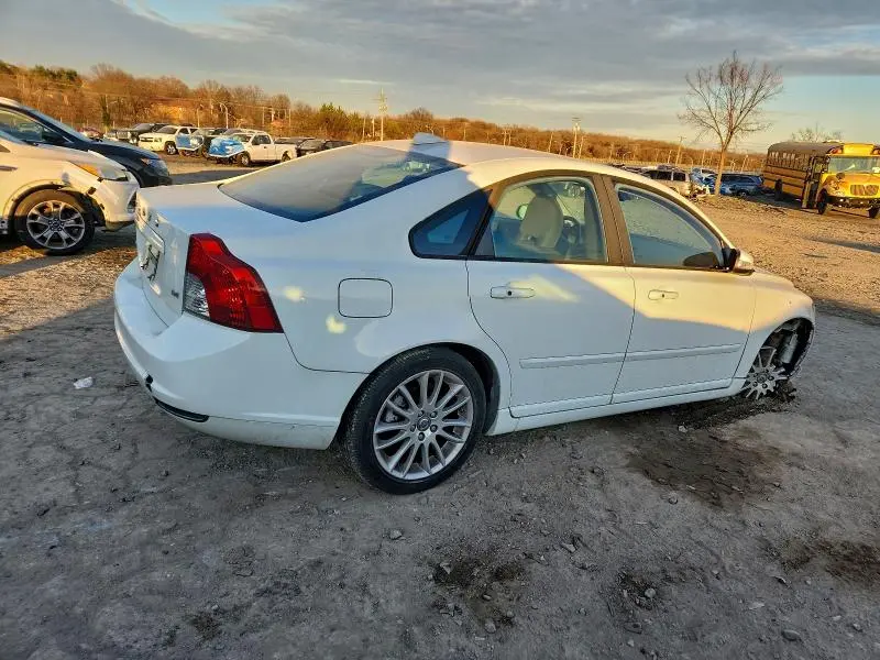 2010 VOLVO S40 2.4I  