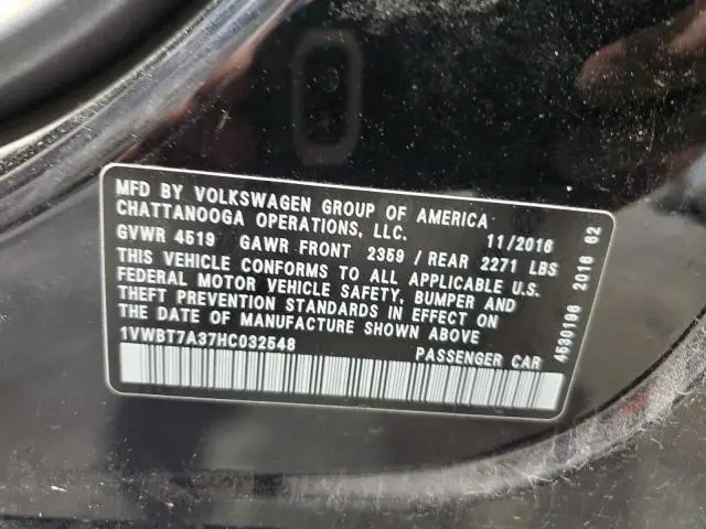 2017 VOLKSWAGEN PASSAT SE  