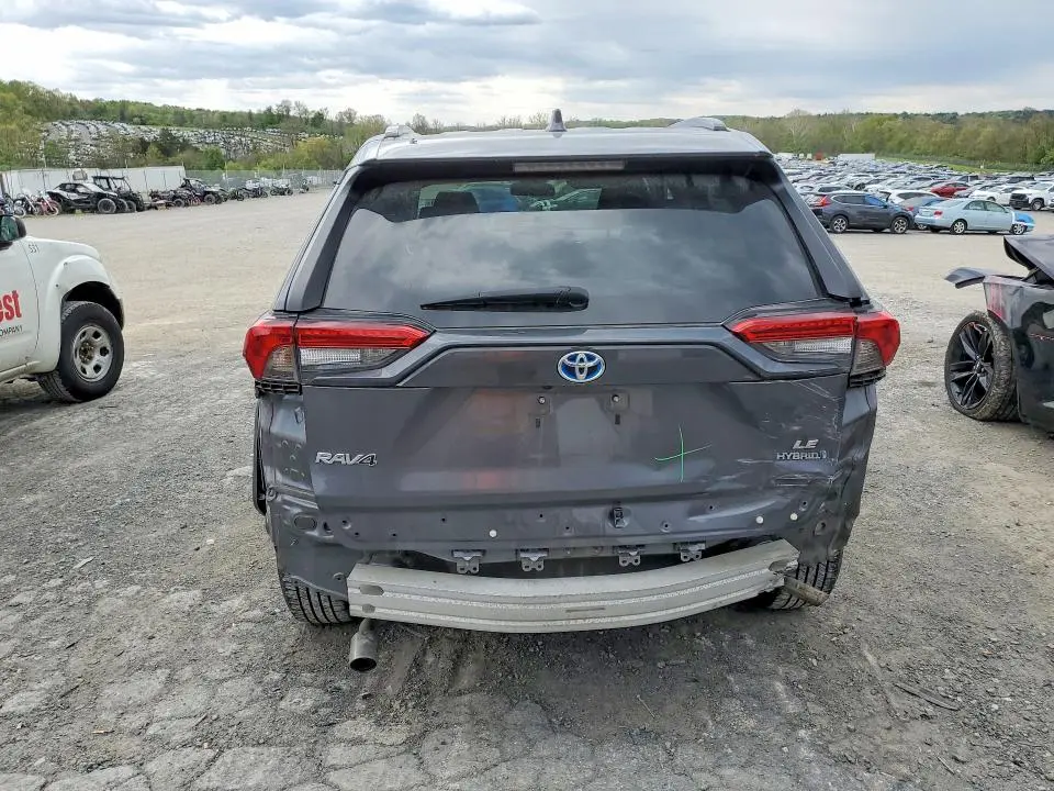 2021 TOYOTA RAV4 LE  
