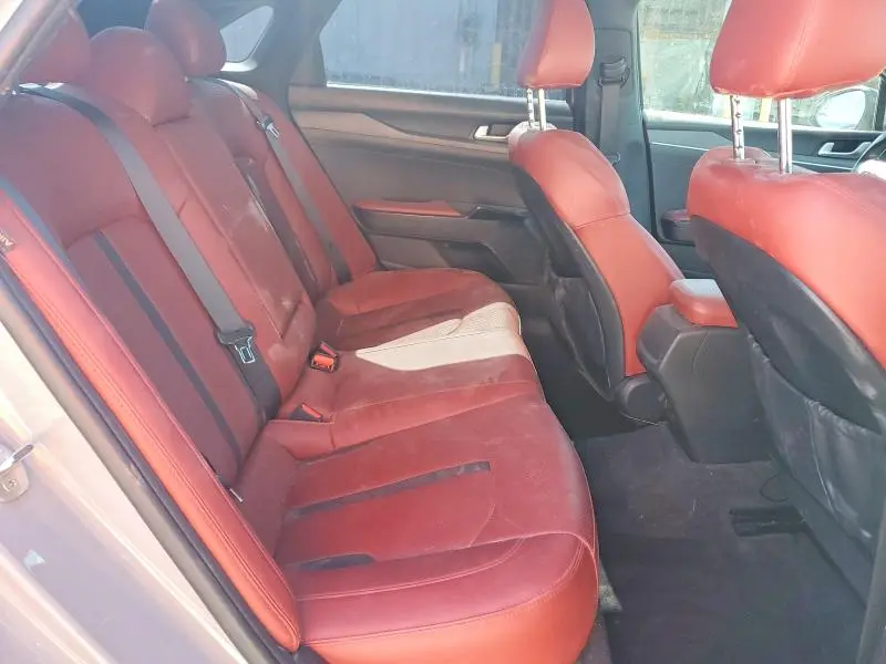2021 KIA K5 GT LINE  