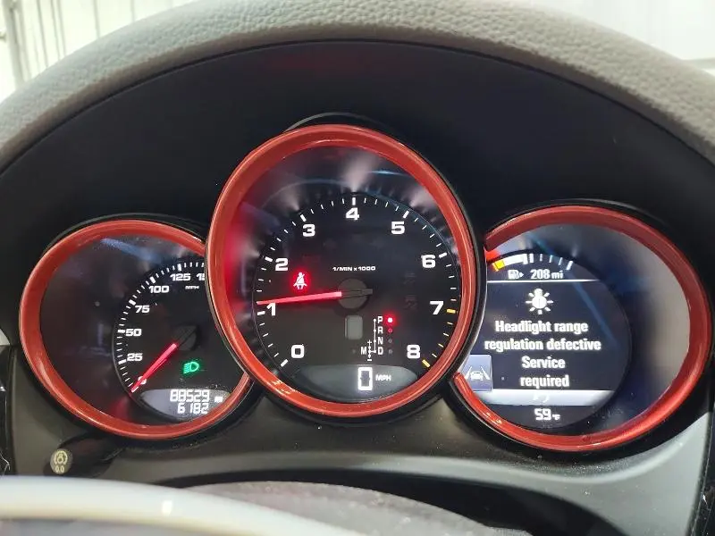 2018 PORSCHE MACAN   