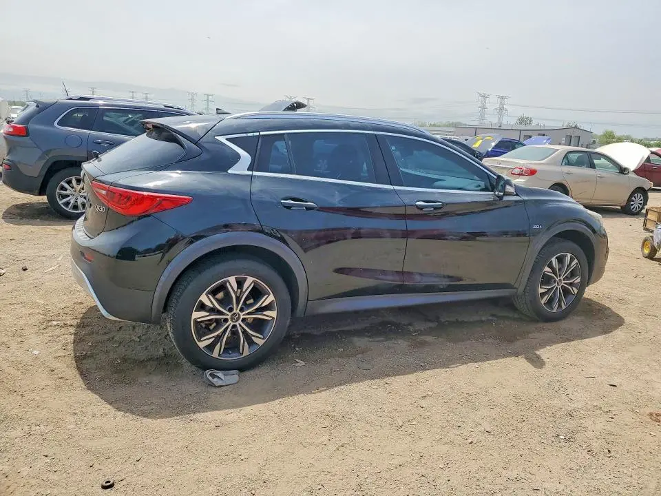 2017 INFINITI QX30 PREMIUM  