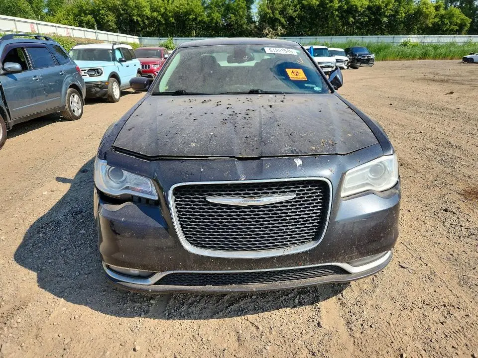 2015 CHRYSLER 300 LIMITED  