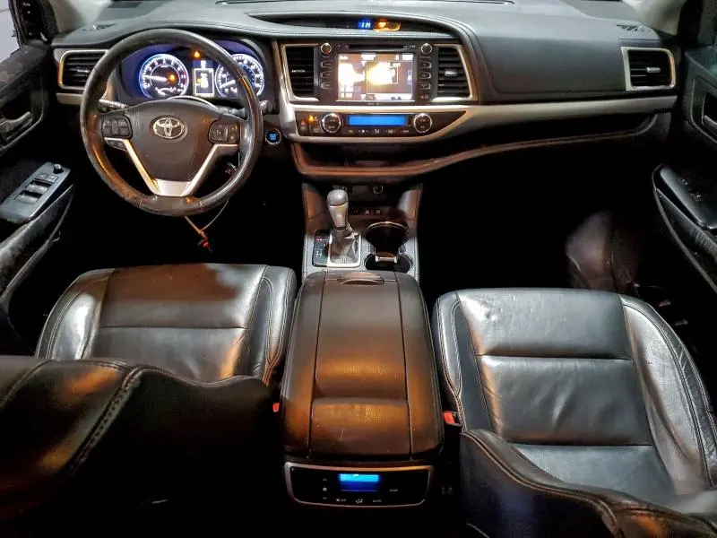 2015 TOYOTA HIGHLANDER XLE  