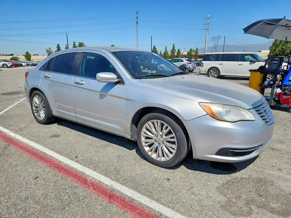 2012 CHRYSLER 200 LX  