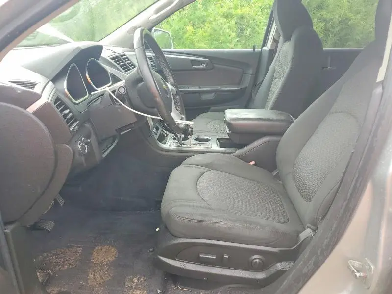 2012 CHEVROLET TRAVERSE LT  