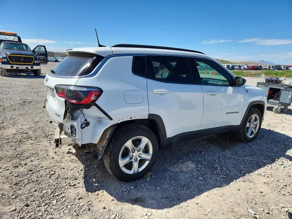 2023 JEEP COMPASS LATITUDE  