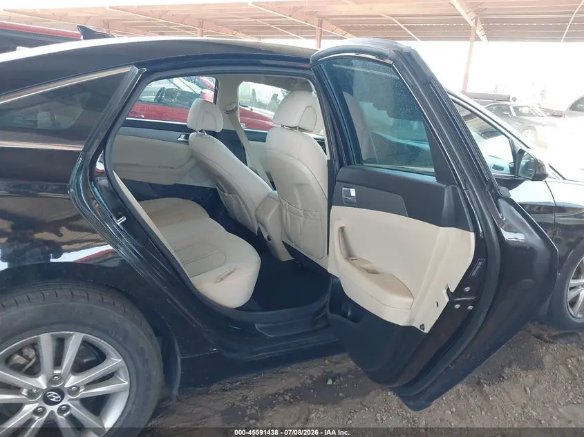 2017 HYUNDAI SONATA SE