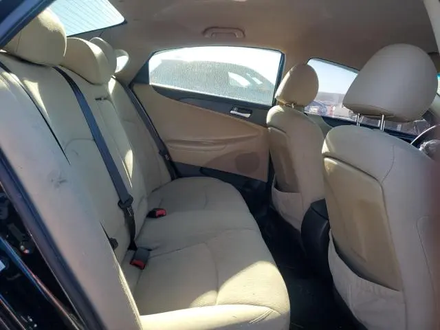 2011 HYUNDAI SONATA GLS  