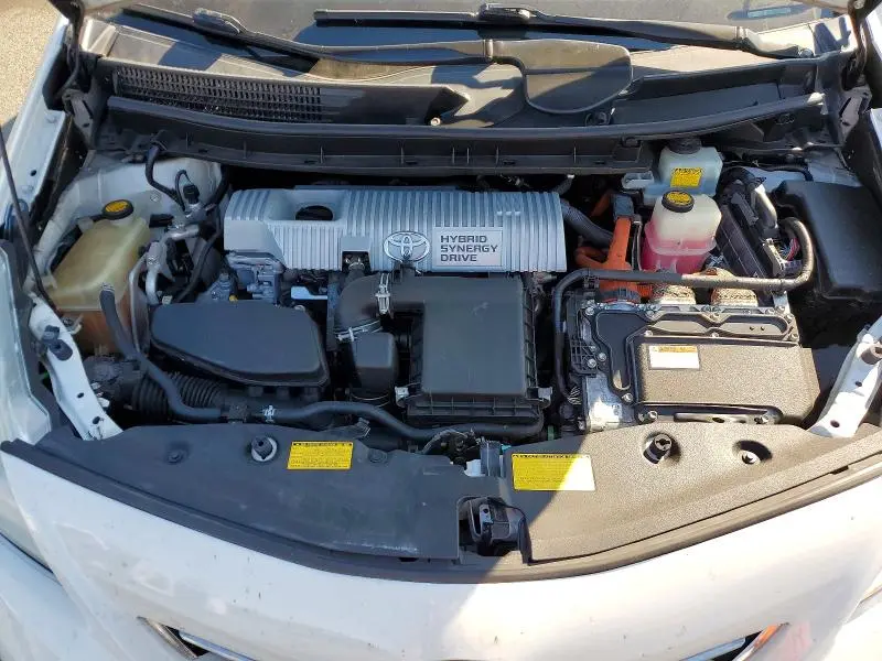 2013 TOYOTA PRIUS V FIVE  