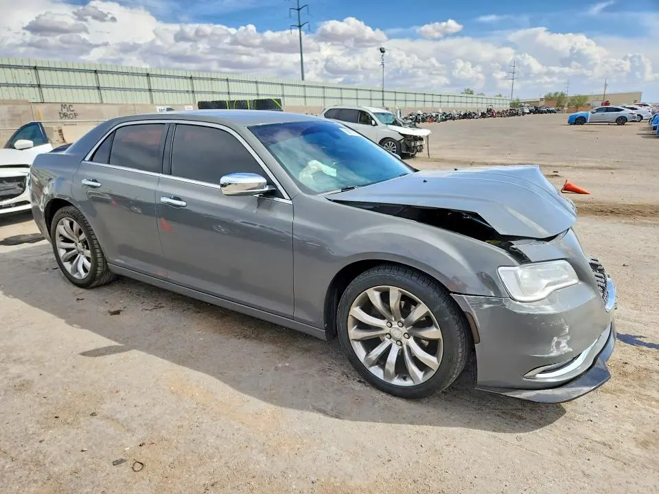 2018 CHRYSLER 300 LIMITED  