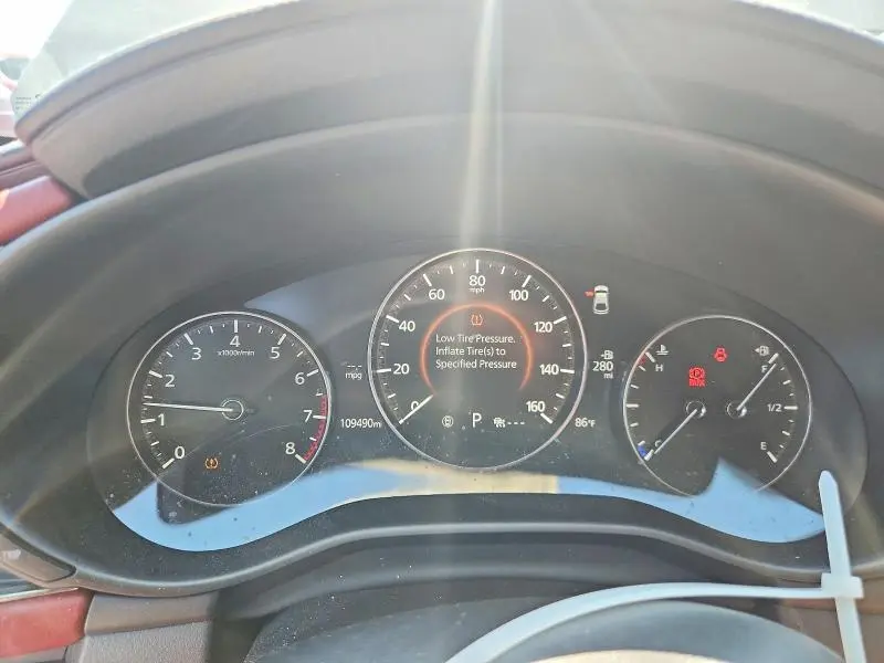 2019 MAZDA 3 PREMIUM  