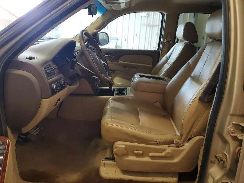 2011 CHEVROLET TAHOE K1500 LT  