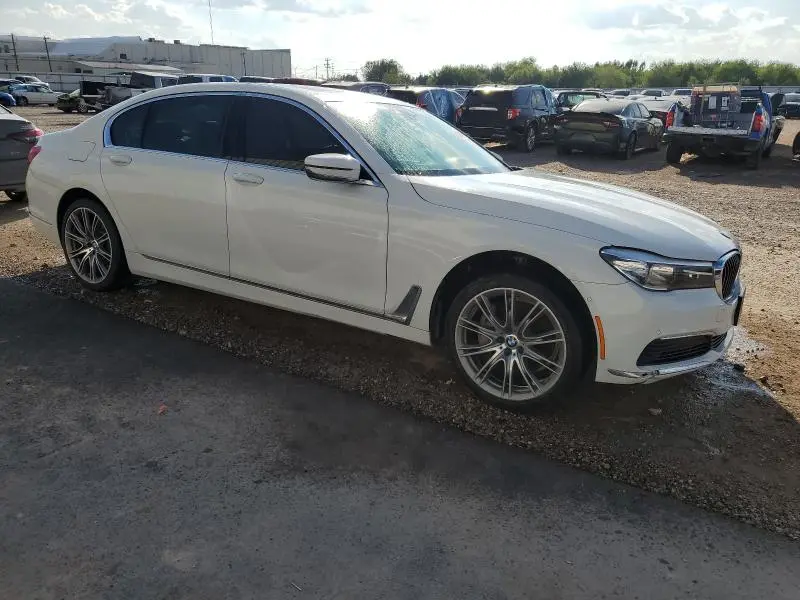 2019 BMW 740 I  