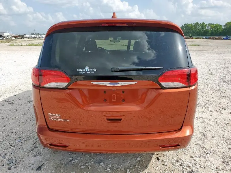 2018 CHRYSLER PACIFICA LX  