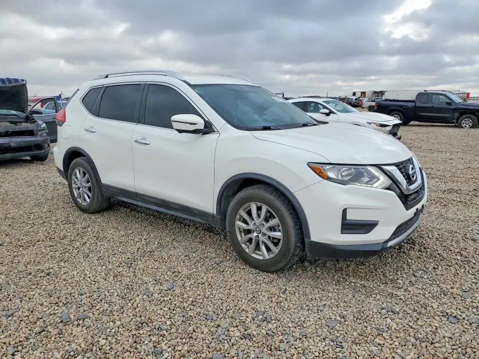 2017 NISSAN ROGUE SV  