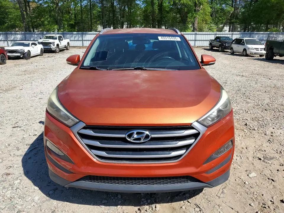 2017 HYUNDAI TUCSON SE PLUS  