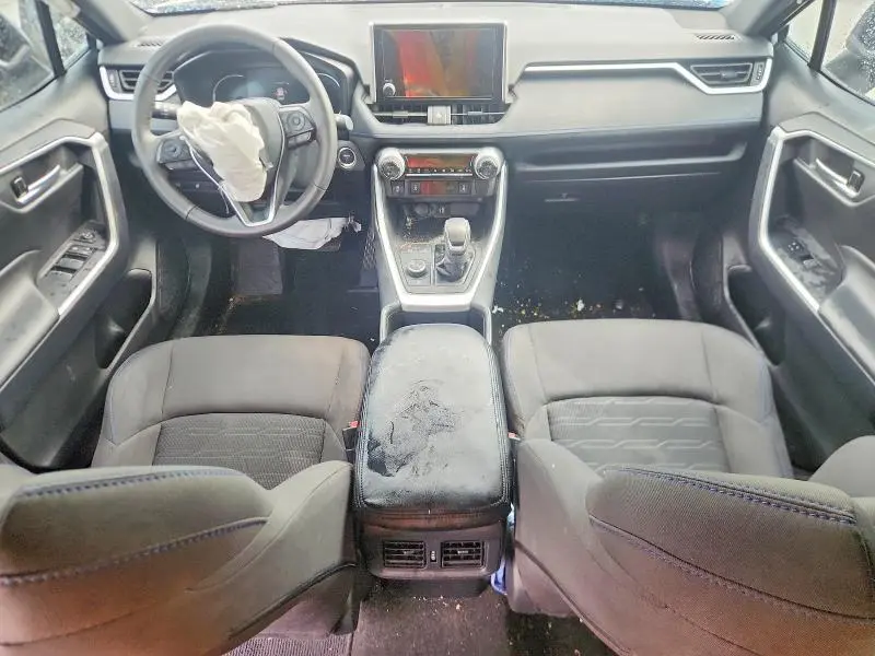 2024 TOYOTA RAV4 SE  