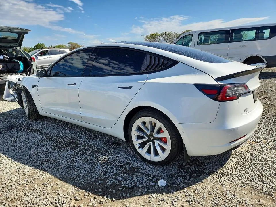 2021 TESLA MODEL 3   